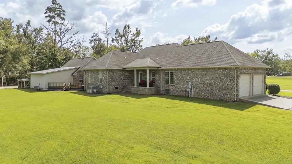 6170 Hwy 226 Savannah, TN 38372