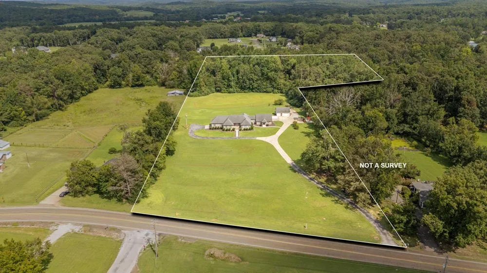 6170 Hwy 226 Savannah, TN 38372