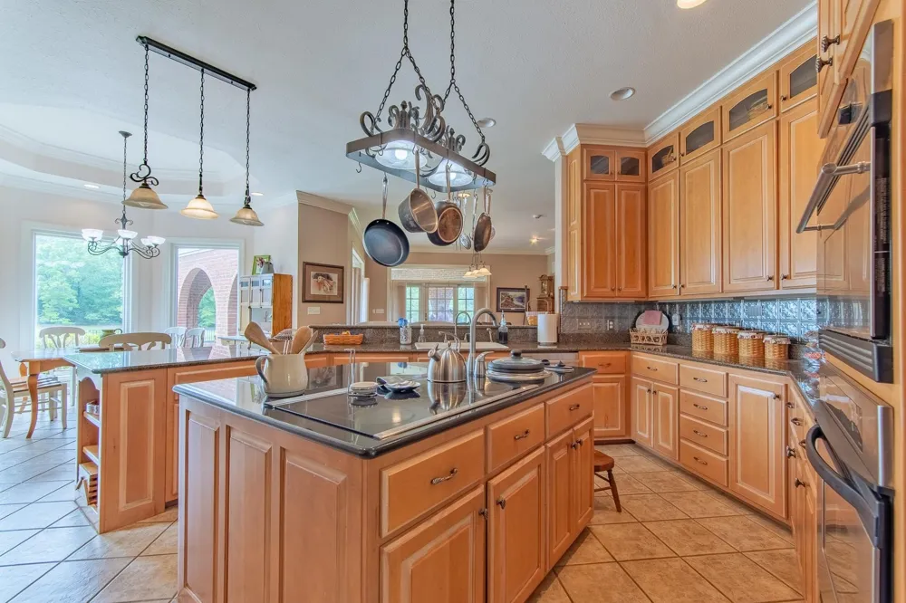 4265 CHARLIE POUNDS RD Stantonville, TN 38379