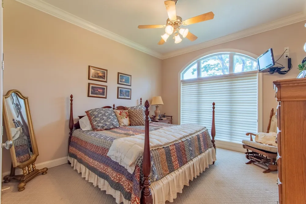 4265 CHARLIE POUNDS RD Stantonville, TN 38379