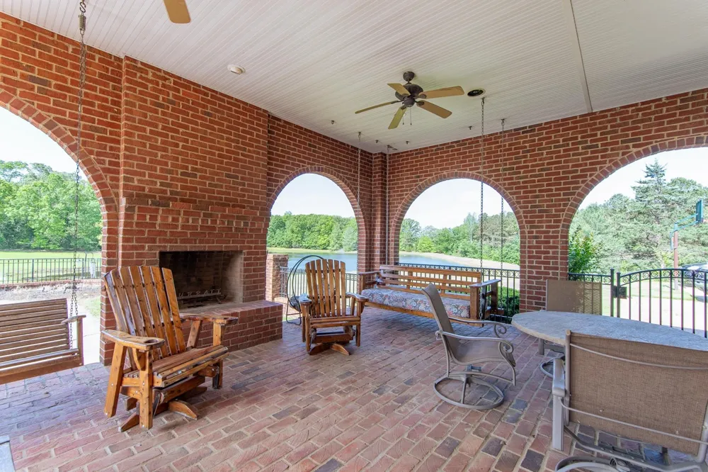 4265 CHARLIE POUNDS RD Stantonville, TN 38379