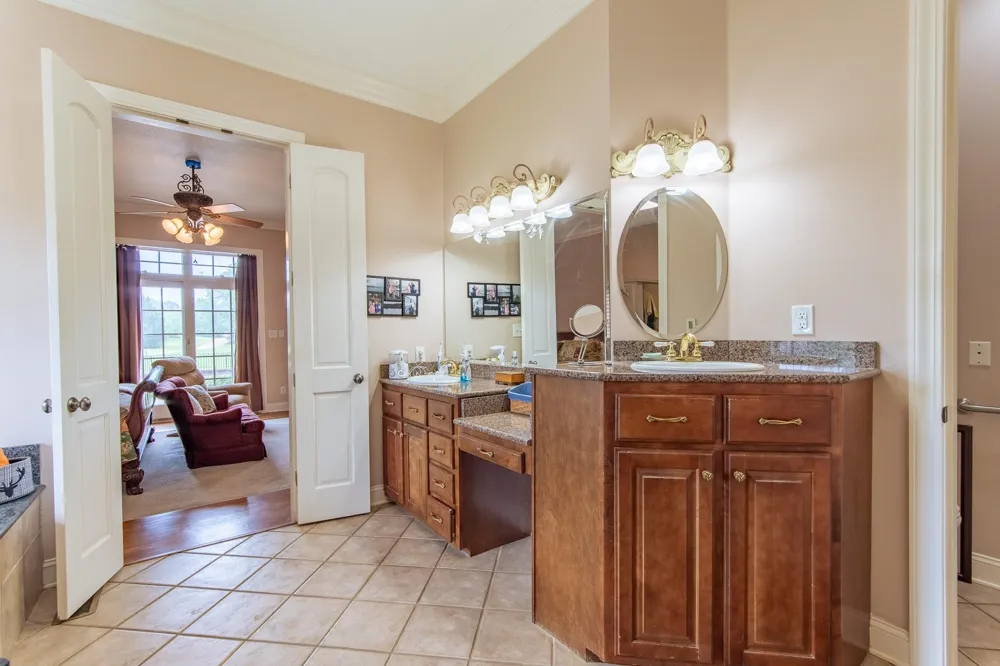 4265 CHARLIE POUNDS RD Stantonville, TN 38379