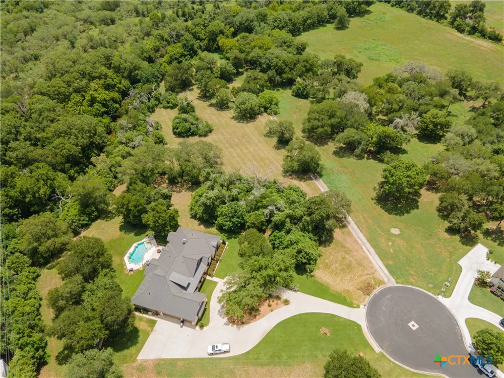 1931 Monterrey Oak Seguin, TX 78155