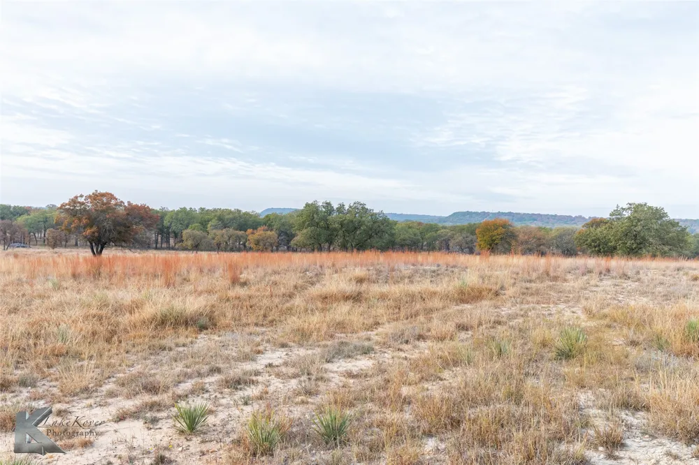 1034 County Road 207 Ovalo, TX 79541
