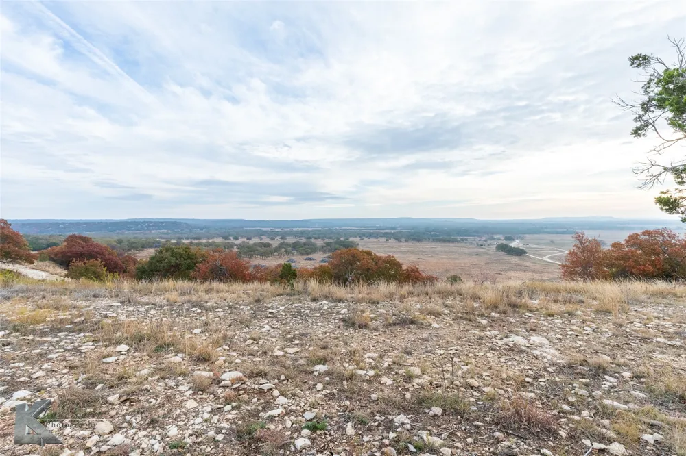 1034 County Road 207 Ovalo, TX 79541