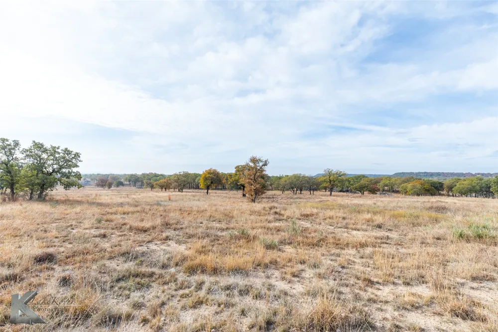 1034 County Road 207 Ovalo, TX 79541