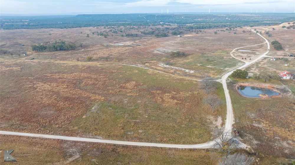 1034 County Road 207 Ovalo, TX 79541