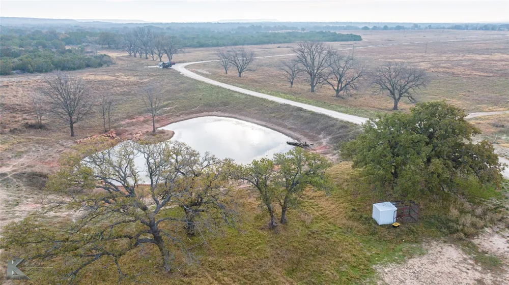 1034 County Road 207 Ovalo, TX 79541
