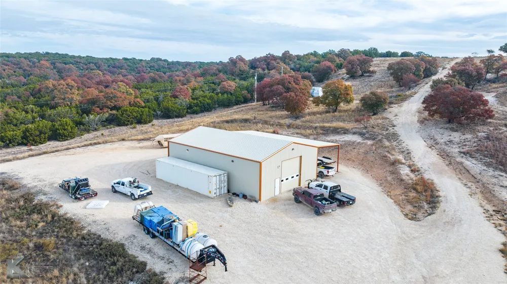 1034 County Road 207 Ovalo, TX 79541