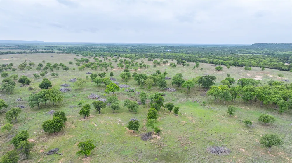 1034 County Road 207 Ovalo, TX 79541