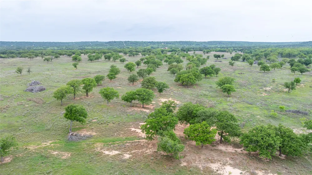 1034 County Road 207 Ovalo, TX 79541