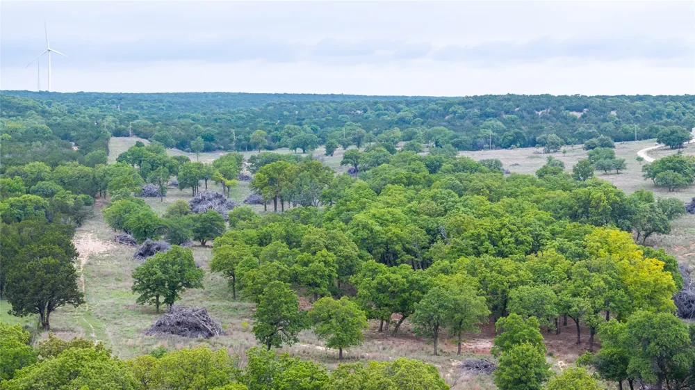 1034 County Road 207 Ovalo, TX 79541