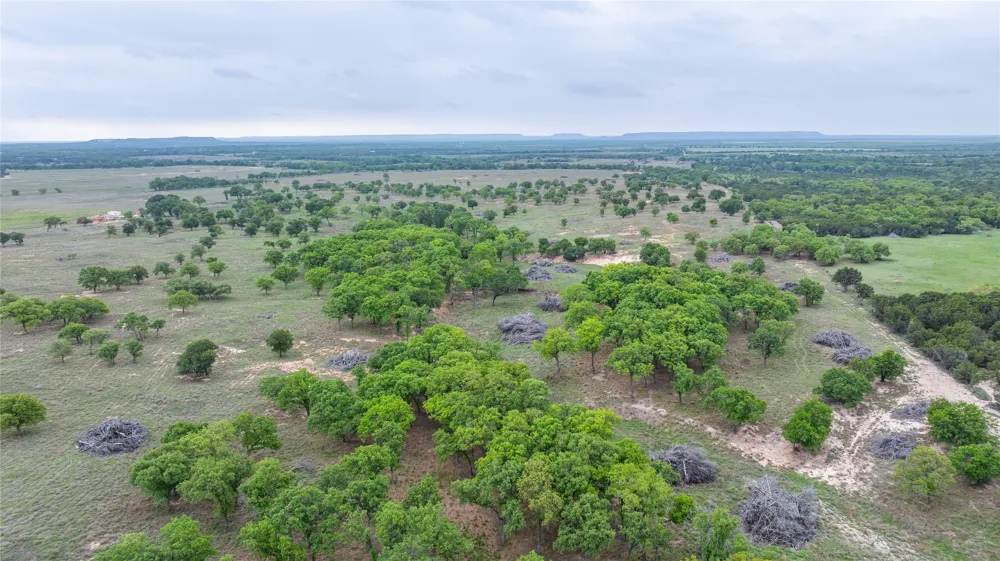 1034 County Road 207 Ovalo, TX 79541