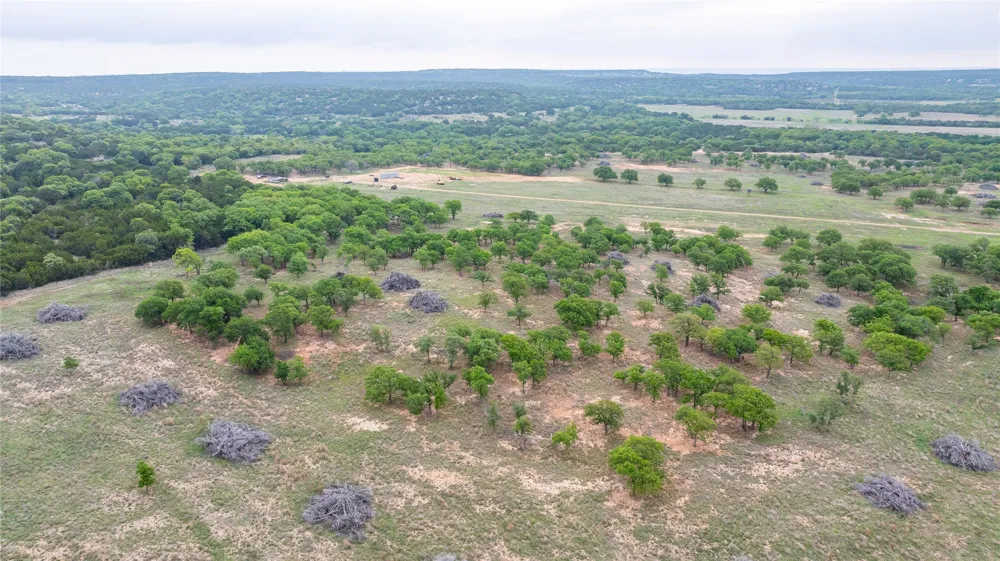 1034 County Road 207 Ovalo, TX 79541