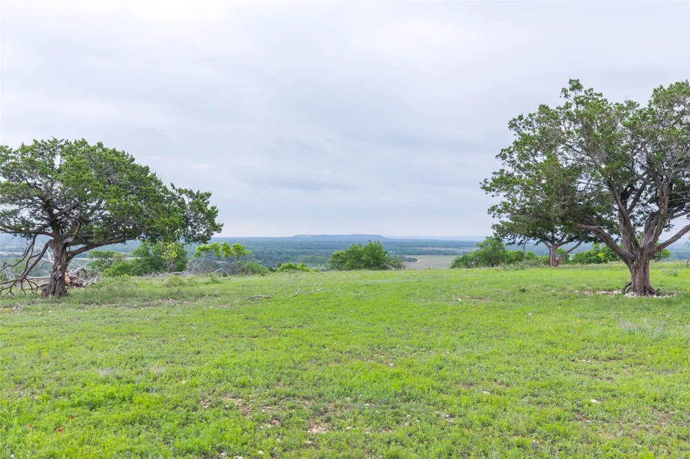 1034 County Road 207 Ovalo, TX 79541