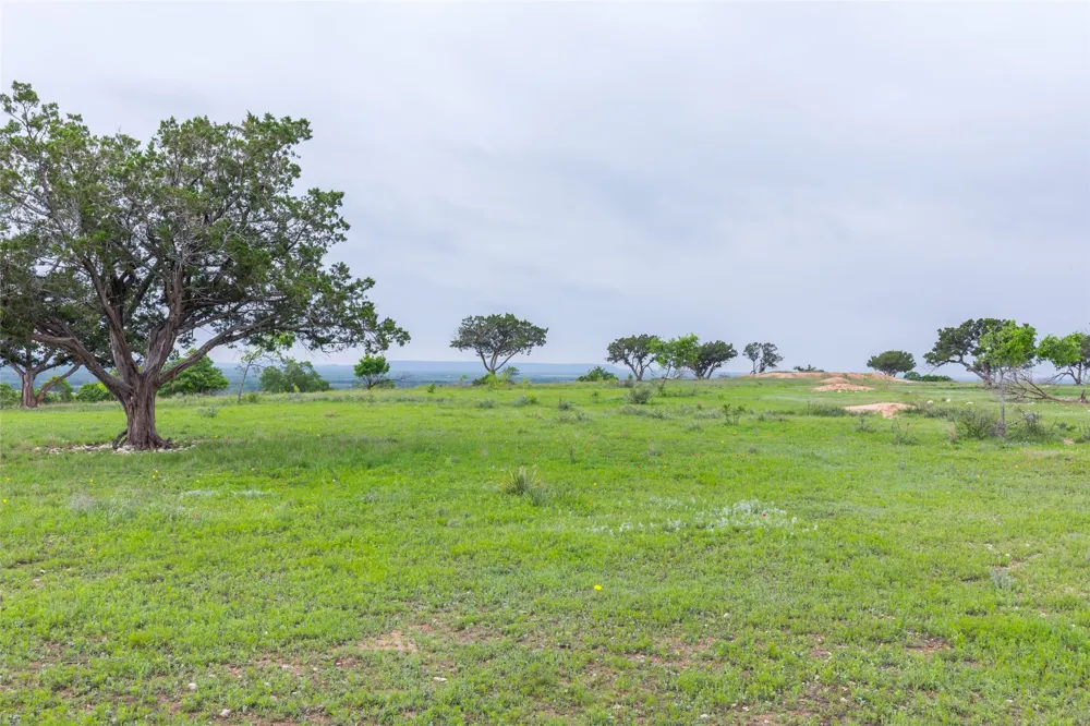 1034 County Road 207 Ovalo, TX 79541