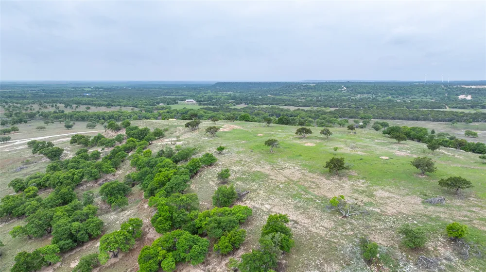 1034 County Road 207 Ovalo, TX 79541