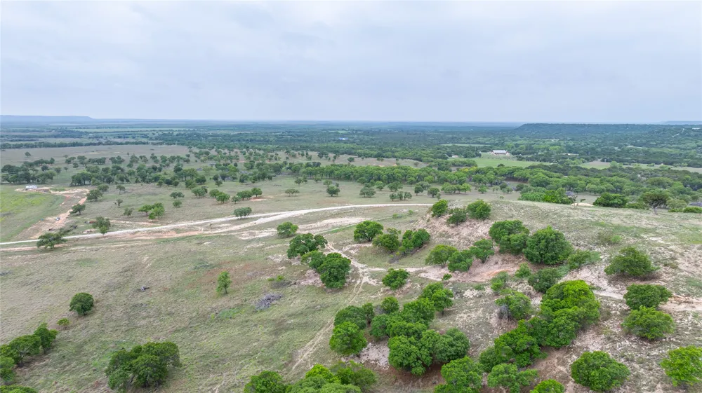 1034 County Road 207 Ovalo, TX 79541