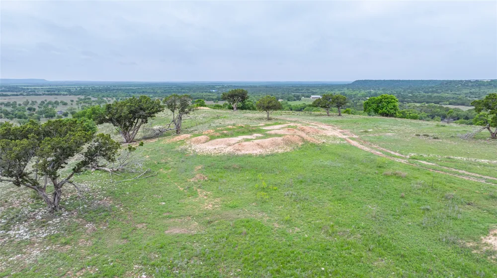 1034 County Road 207 Ovalo, TX 79541