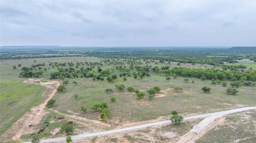 1034 County Road 207 Ovalo, TX 79541