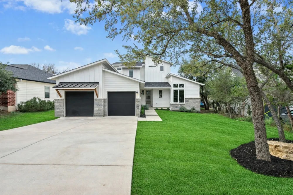 2400 White Dove Pass