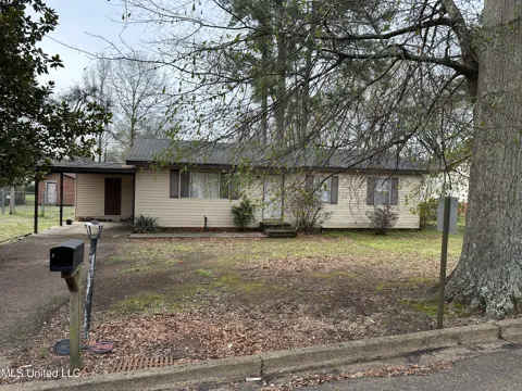 520 E Choctaw Street