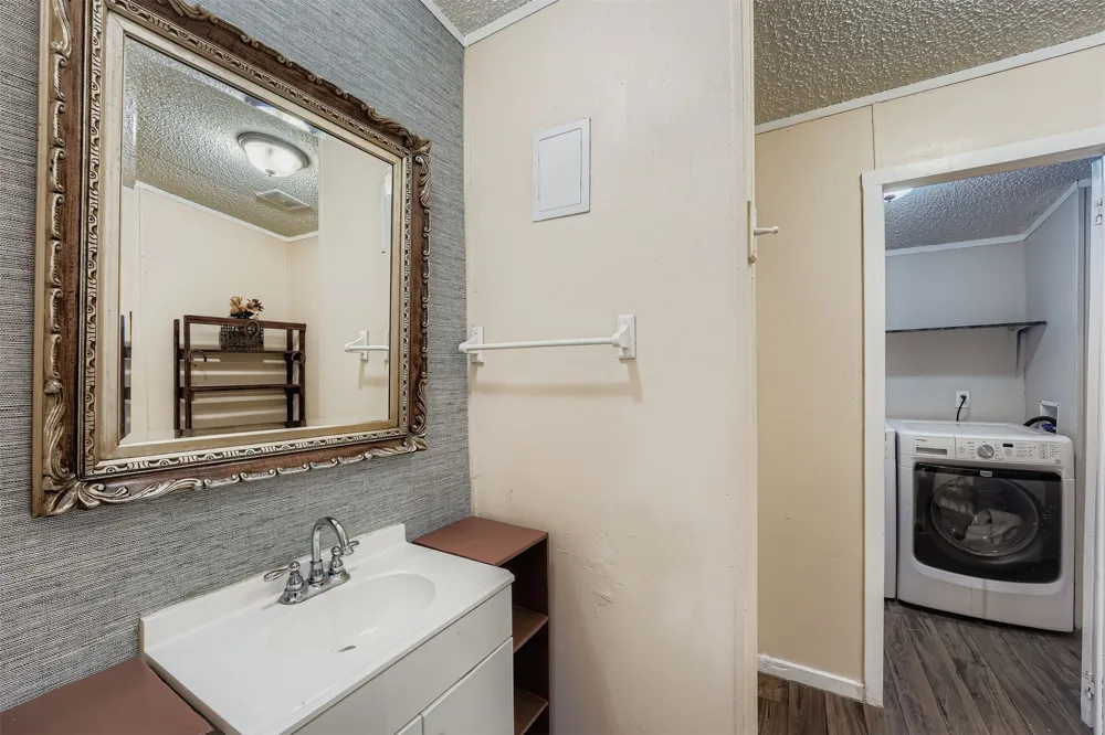145 Alyssa Loop Bastrop, TX 78602