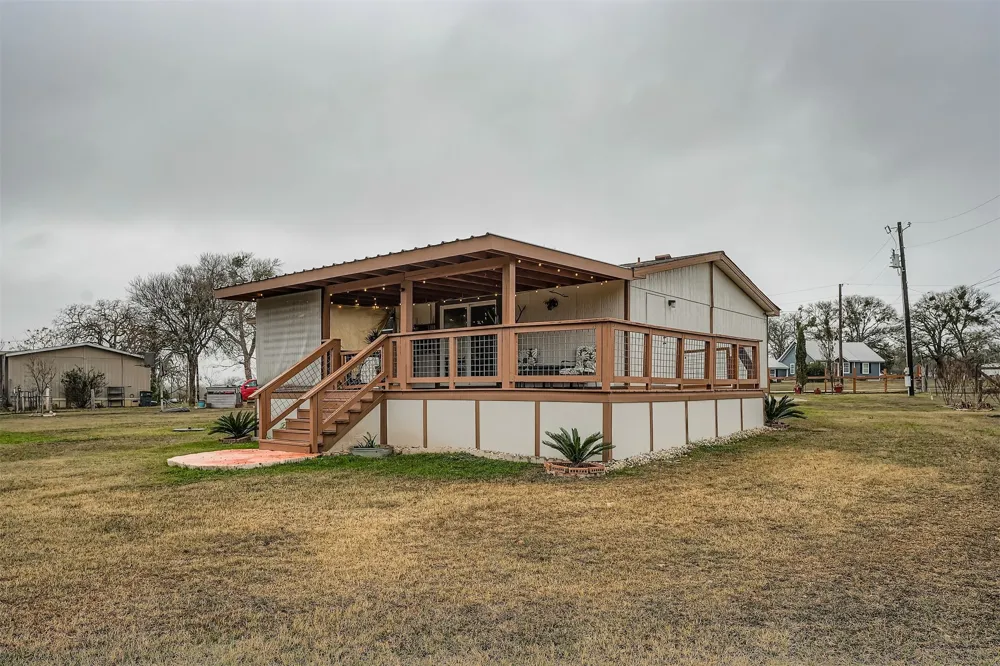 145 Alyssa Loop Bastrop, TX 78602