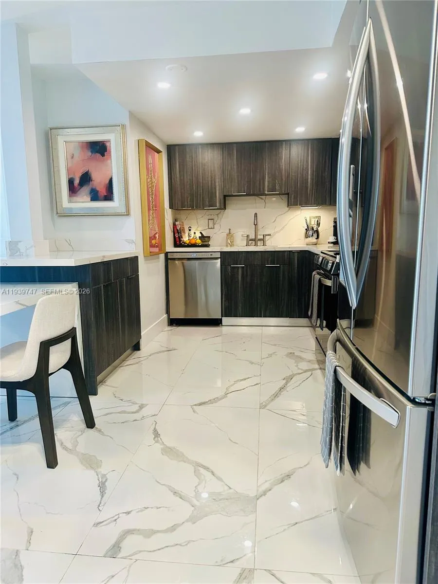 1740 NW N River Dr #626 Miami, FL 33125