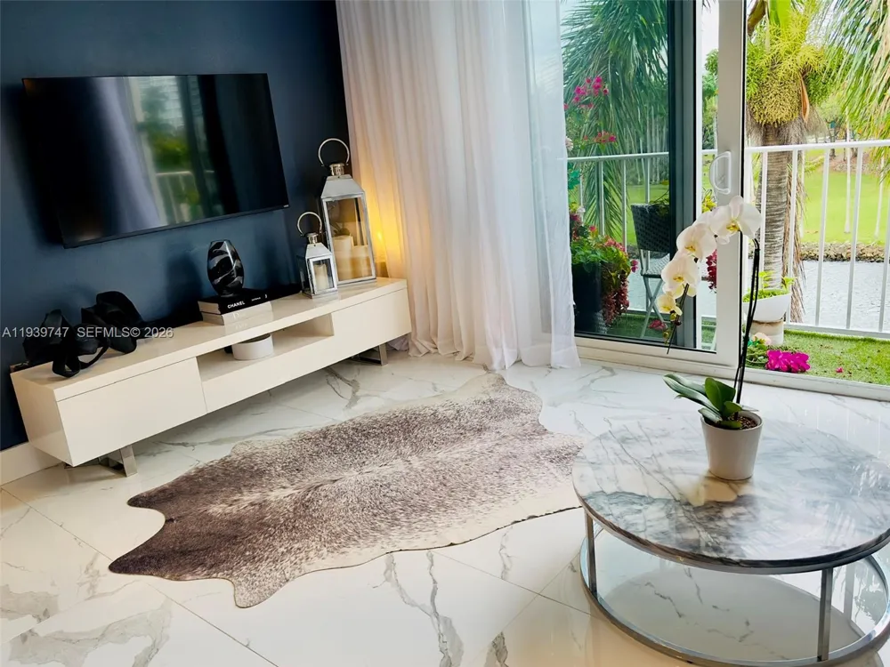 1740 NW N River Dr #626 Miami, FL 33125