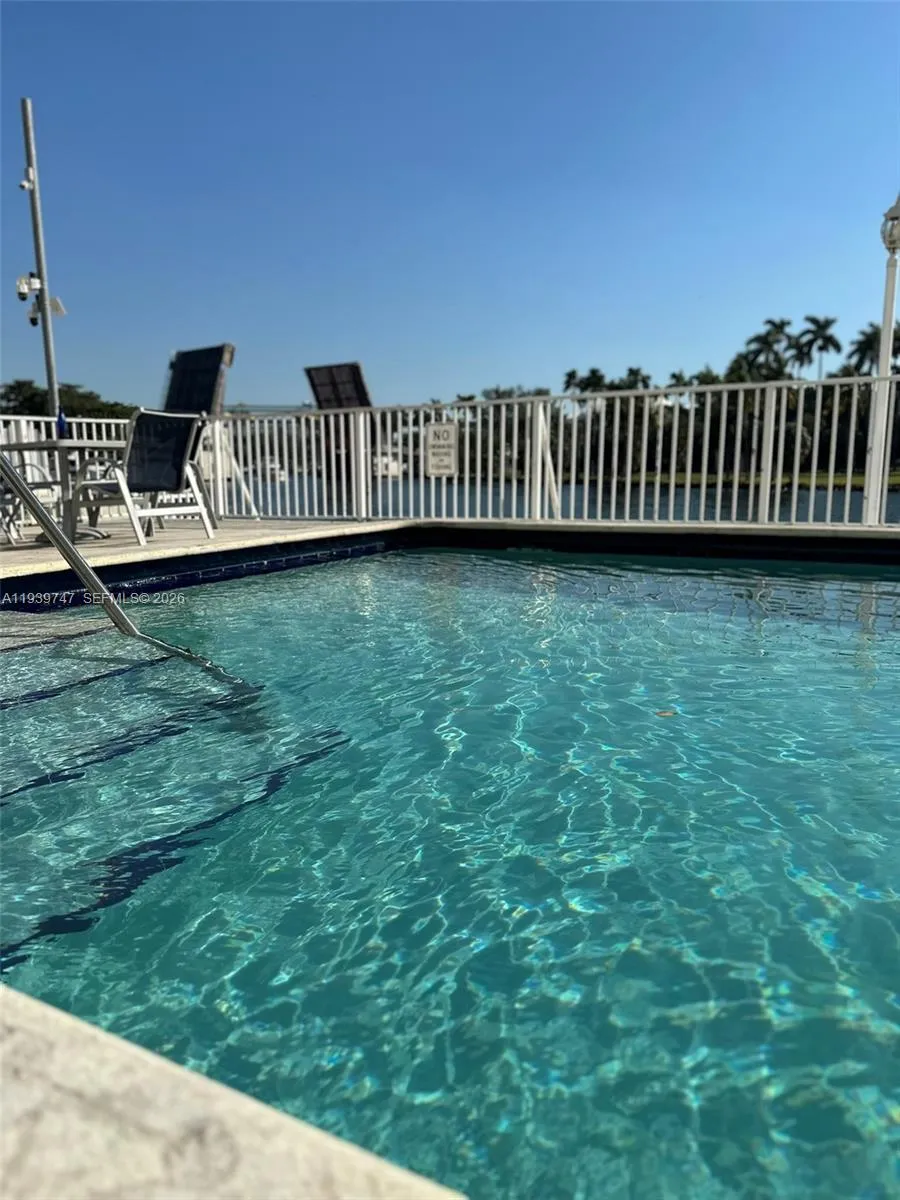 1740 NW N River Dr #626 Miami, FL 33125
