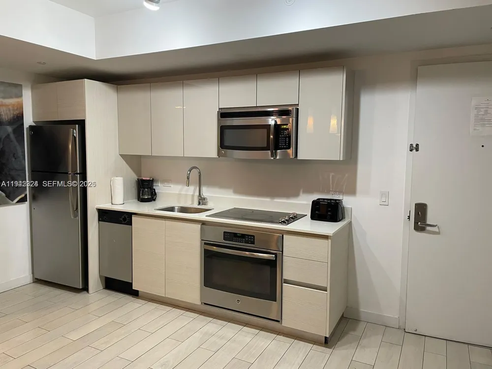 2602 E Hallandale Beach Blvd #R2508 Hallandale Beach, FL 33009