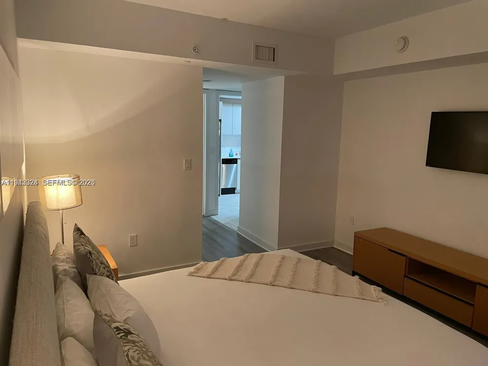 2602 E Hallandale Beach Blvd #R2508 Hallandale Beach, FL 33009