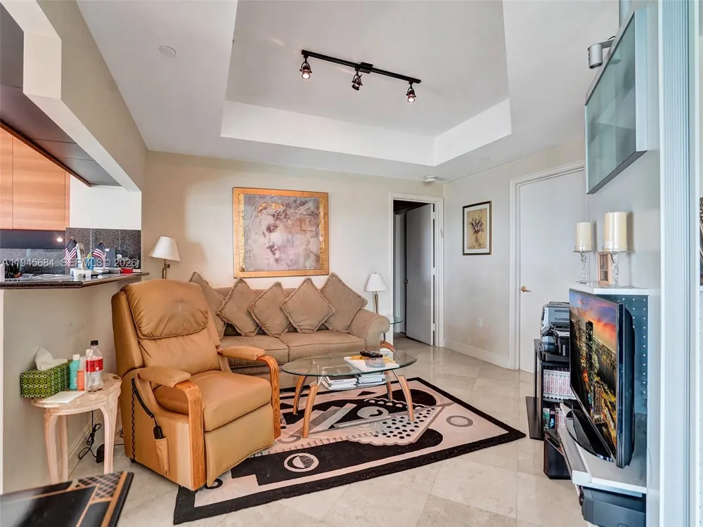 19955 NE 38th Ct #901 Aventura, FL 33180