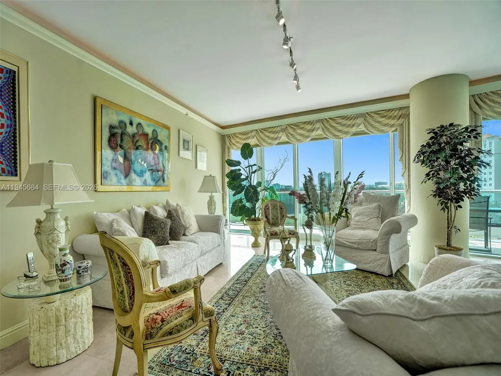 19955 NE 38th Ct #901 Aventura, FL 33180