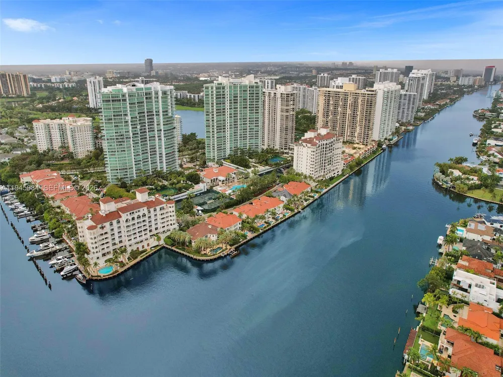 19955 NE 38th Ct #901 Aventura, FL 33180
