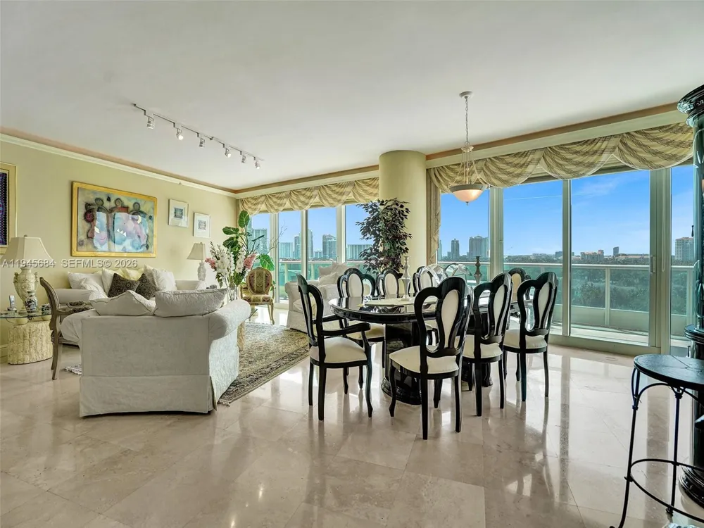 19955 NE 38th Ct #901 Aventura, FL 33180