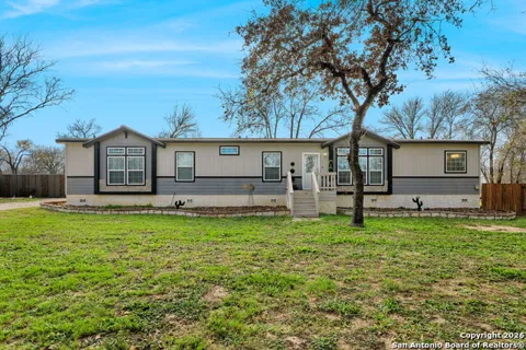 445 Savannah Ridge