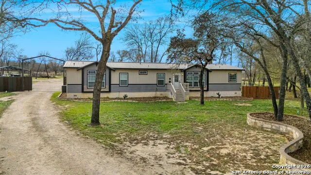 445 Savannah Ridge Von Ormy, TX 78073