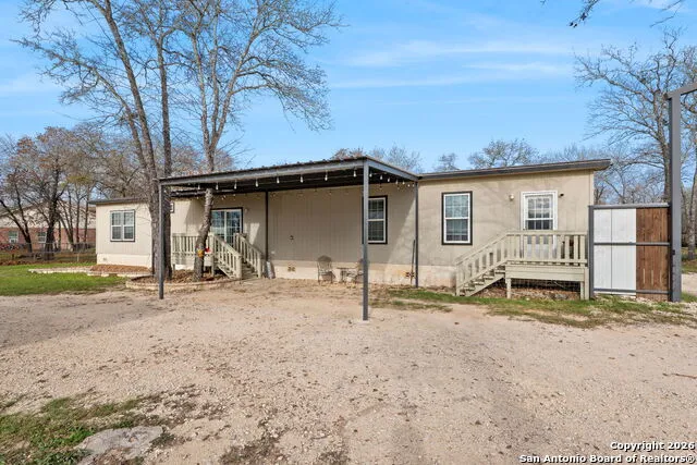 445 Savannah Ridge Von Ormy, TX 78073