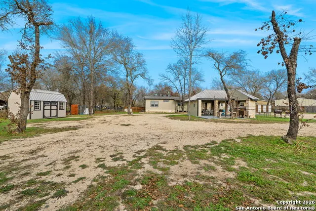 445 Savannah Ridge Von Ormy, TX 78073