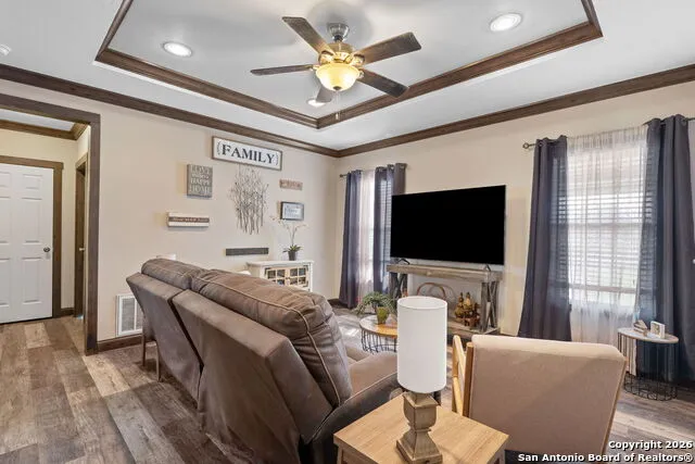 445 Savannah Ridge Von Ormy, TX 78073