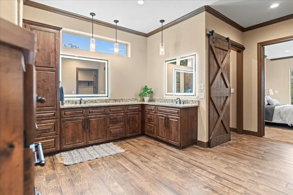 1951 Bridlewood Ranches Drive Wimberley, TX 78666