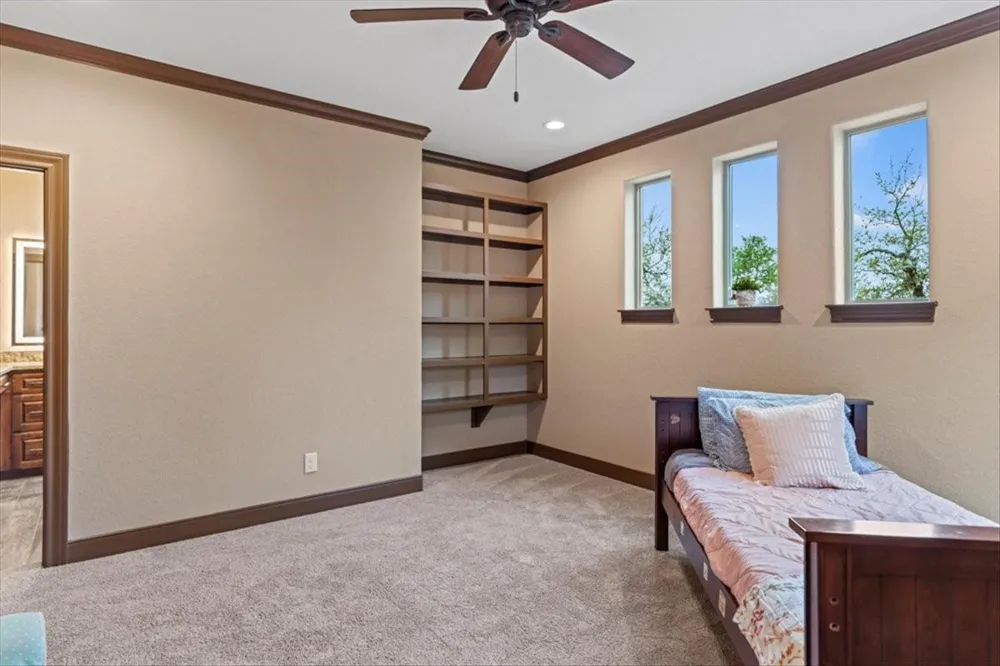 1951 Bridlewood Ranches Drive Wimberley, TX 78666