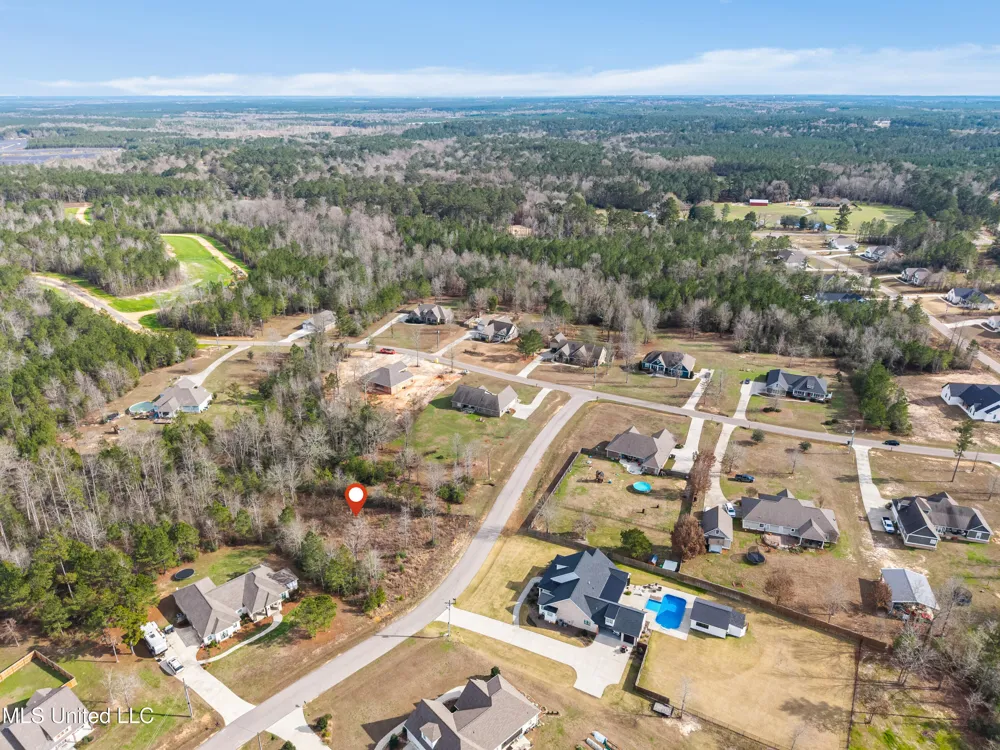 10 Crossbuck Road Sumrall, MS 39482
