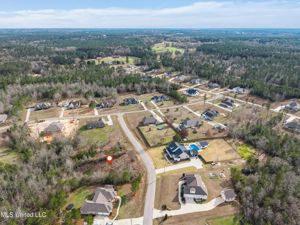10 Crossbuck Road Sumrall, MS 39482