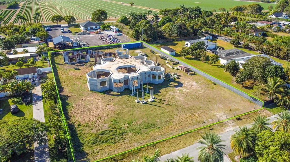 21320 SW 246th St Unincorporated Dade County, FL 33031