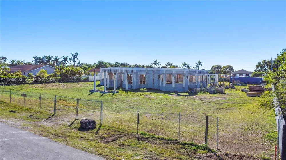 21320 SW 246th St Unincorporated Dade County, FL 33031