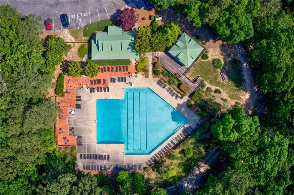282 Lakewood Drive Waleska, GA 30183
