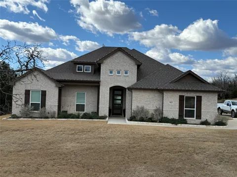 1021 Churchill Lane